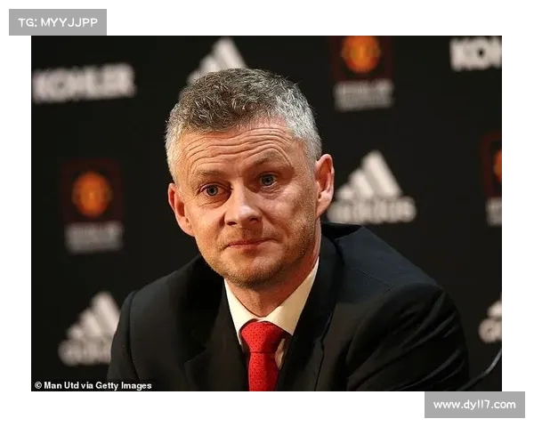 鲍勃称今夏新援表现出色 幸见特拉福德回归球队核心位置