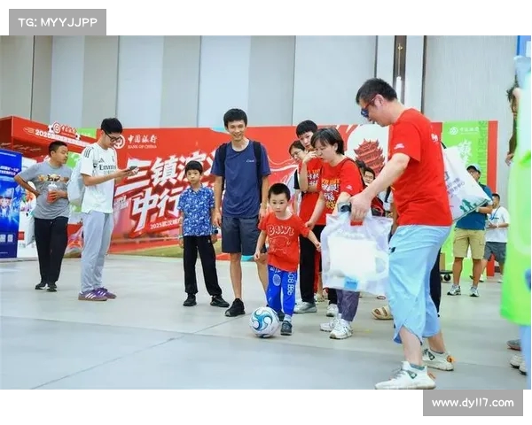 联赛首轮激情开幕 揭幕战精彩纷呈 球迷热情高涨 赛季盛宴正式启幕